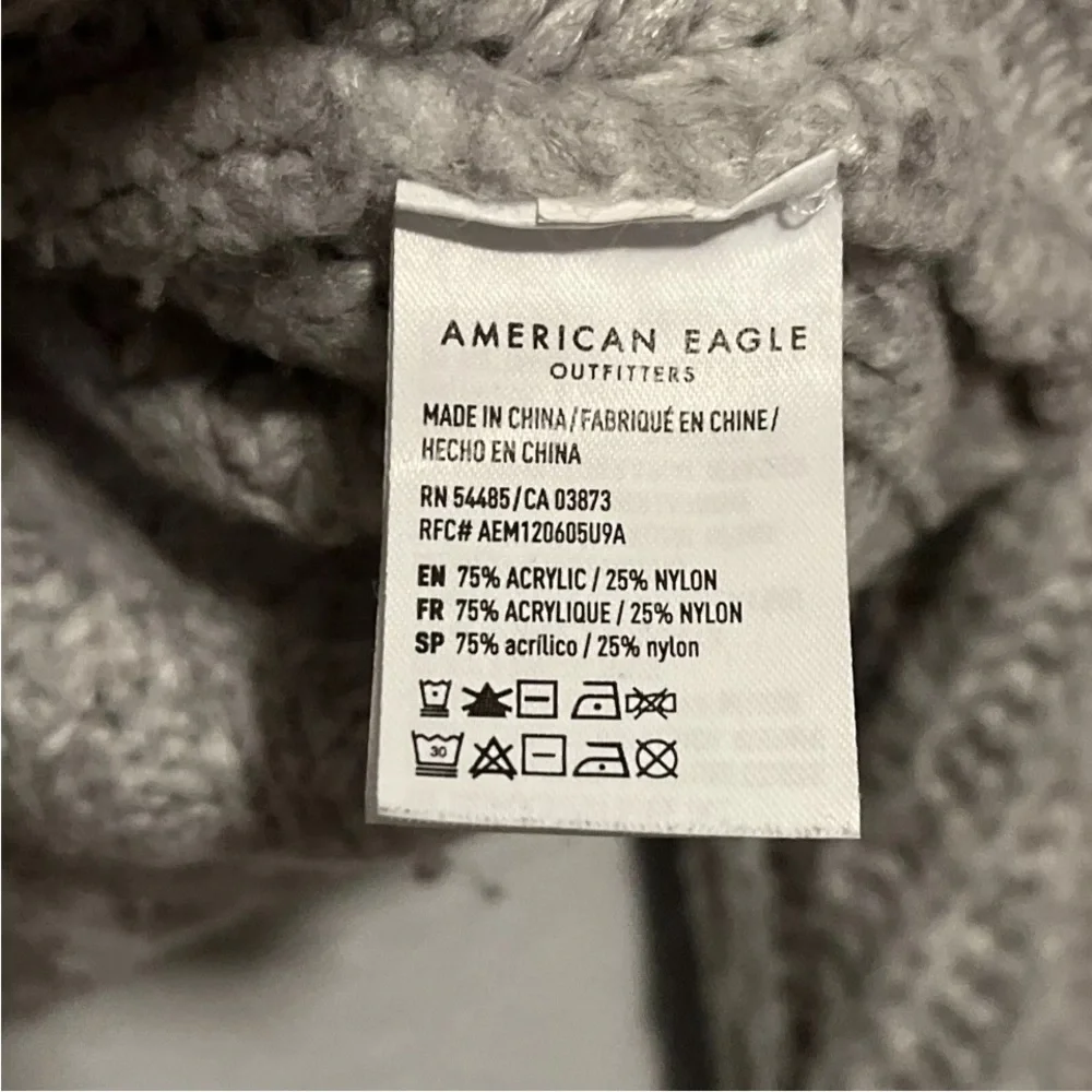 American Eagle Womens Pullover Sweater Long Sleeve Crew Neck Gray Size Small